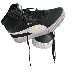PUMA Sneakers Black &White